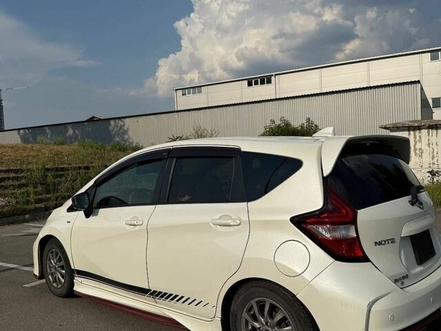 Білий Ніссан Ноут, об'ємом двигуна 1.2 л та пробігом 95 тис. км за 12900 $, фото 12 на Automoto.ua