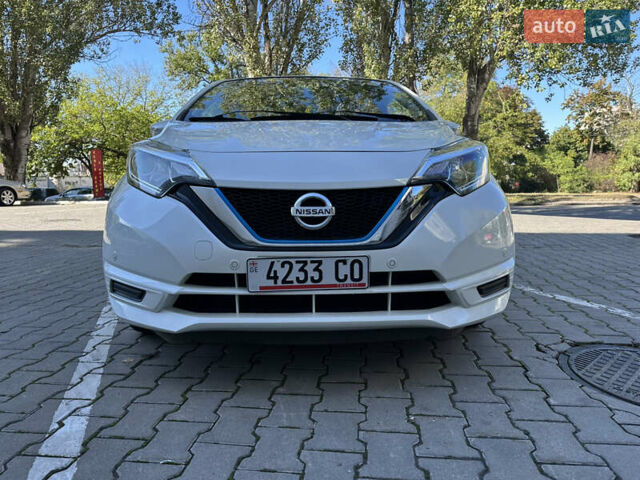 Белый Ниссан Ноут, объемом двигателя 1.2 л и пробегом 52 тыс. км за 12600 $, фото 7 на Automoto.ua