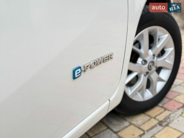 Белый Ниссан Ноут, объемом двигателя 1.2 л и пробегом 117 тыс. км за 12800 $, фото 23 на Automoto.ua