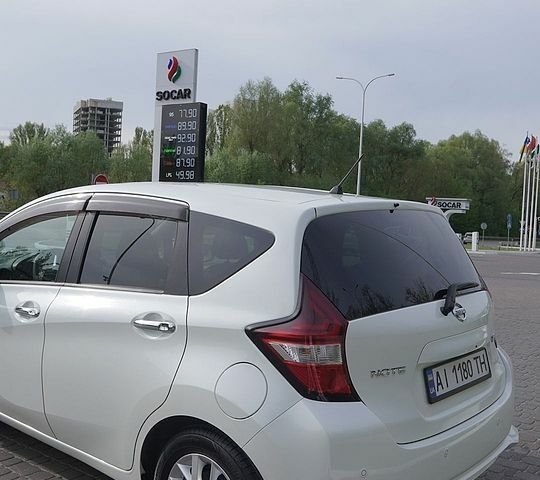Белый Ниссан Ноут, объемом двигателя 1.2 л и пробегом 65 тыс. км за 12200 $, фото 36 на Automoto.ua