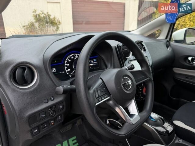 Белый Ниссан Ноут, объемом двигателя 1.2 л и пробегом 117 тыс. км за 12800 $, фото 44 на Automoto.ua