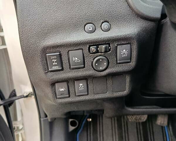 Білий Ніссан Ноут, об'ємом двигуна 1.2 л та пробігом 53 тис. км за 13150 $, фото 13 на Automoto.ua