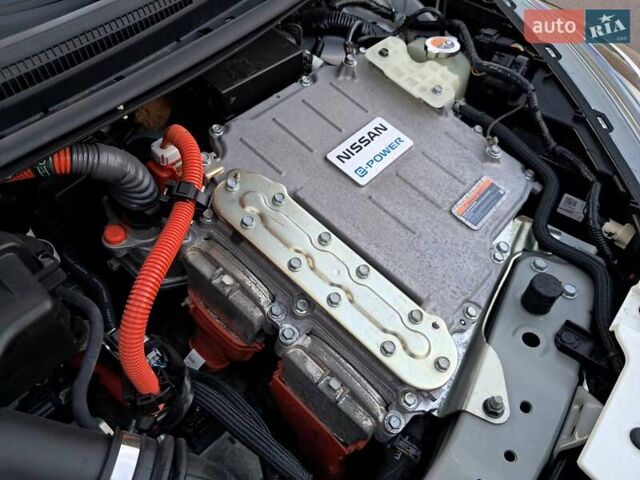 Ниссан Ноут 2019 в Одессе на Automoto.ua Белый Ниссан Ноут, объемом двигателя 1.2 л и пробегом 116 тыс. км за 12999 $, фото 45 на Automoto.ua