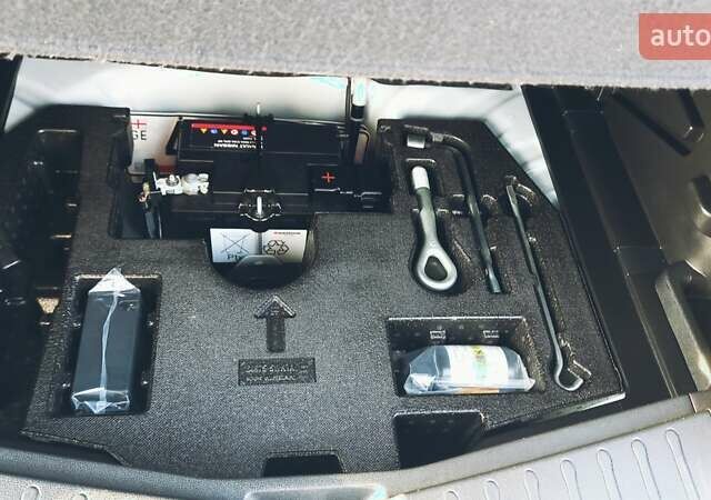 Белый Ниссан Ноут, объемом двигателя 1.2 л и пробегом 38 тыс. км за 12799 $, фото 19 на Automoto.ua