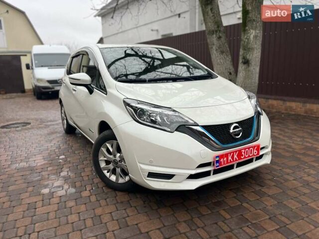 Білий Ніссан Ноут, об'ємом двигуна 1.2 л та пробігом 47 тис. км за 11999 $, фото 69 на Automoto.ua