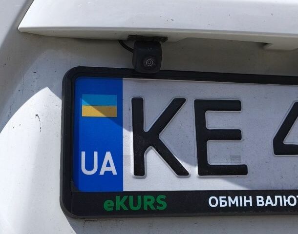 Белый Ниссан Ноут, объемом двигателя 1.2 л и пробегом 42 тыс. км за 12992 $, фото 3 на Automoto.ua