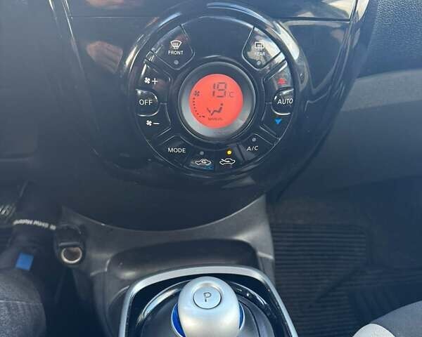 Білий Ніссан Ноут, об'ємом двигуна 1.2 л та пробігом 54 тис. км за 12999 $, фото 27 на Automoto.ua