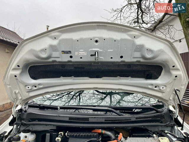 Білий Ніссан Ноут, об'ємом двигуна 1.2 л та пробігом 47 тис. км за 11999 $, фото 108 на Automoto.ua