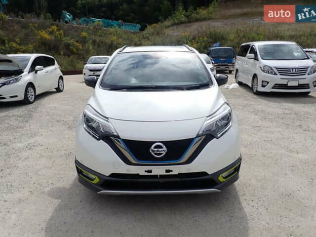 Білий Ніссан Ноут, об'ємом двигуна 1.2 л та пробігом 56 тис. км за 12900 $, фото 7 на Automoto.ua