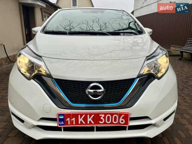Білий Ніссан Ноут, об'ємом двигуна 1.2 л та пробігом 47 тис. км за 11999 $, фото 2 на Automoto.ua