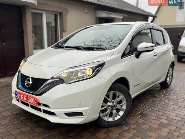 Білий Ніссан Ноут, об'ємом двигуна 1.2 л та пробігом 47 тис. км за 11999 $, фото 8 на Automoto.ua