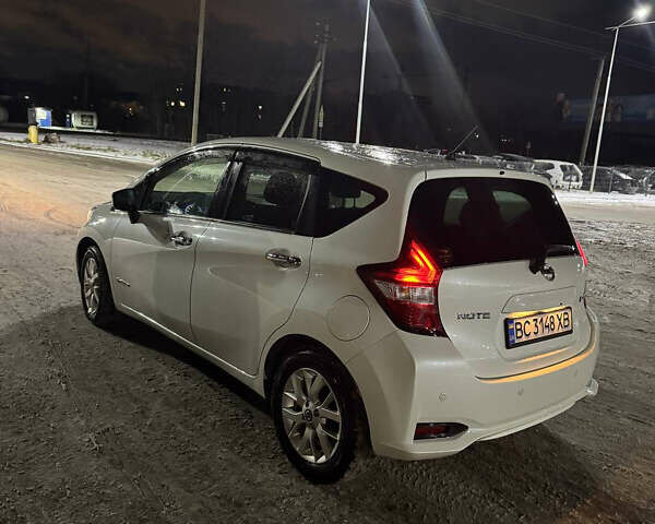 Білий Ніссан Ноут, об'ємом двигуна 1.2 л та пробігом 45 тис. км за 13800 $, фото 10 на Automoto.ua