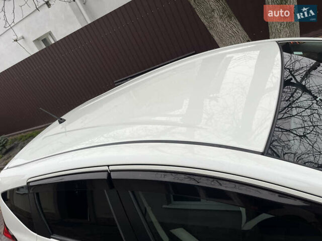 Білий Ніссан Ноут, об'ємом двигуна 1.2 л та пробігом 47 тис. км за 11999 $, фото 123 на Automoto.ua