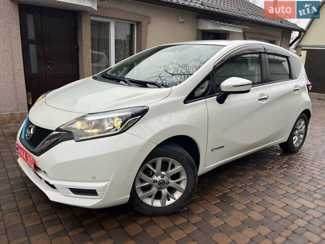 Білий Ніссан Ноут, об'ємом двигуна 1.2 л та пробігом 47 тис. км за 11999 $, фото 11 на Automoto.ua
