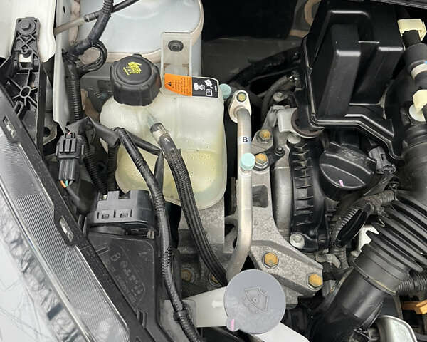 Білий Ніссан Ноут, об'ємом двигуна 1.2 л та пробігом 47 тис. км за 11999 $, фото 112 на Automoto.ua