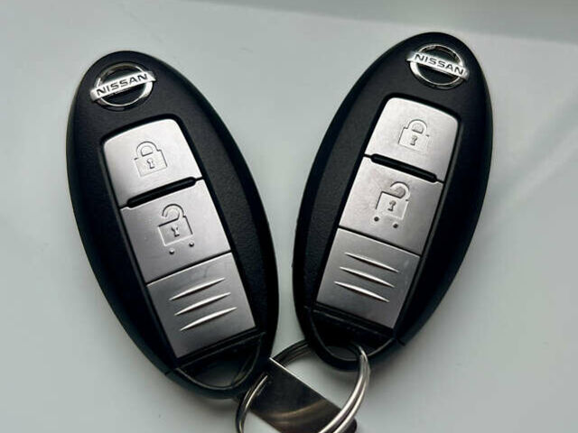 Білий Ніссан Ноут, об'ємом двигуна 1.2 л та пробігом 47 тис. км за 11999 $, фото 127 на Automoto.ua