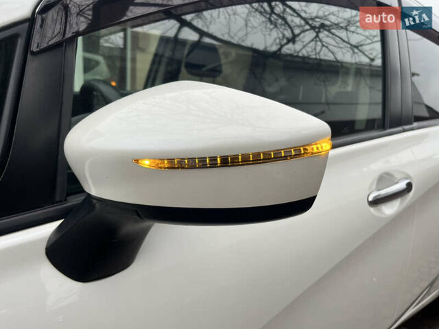Білий Ніссан Ноут, об'ємом двигуна 1.2 л та пробігом 47 тис. км за 11999 $, фото 26 на Automoto.ua