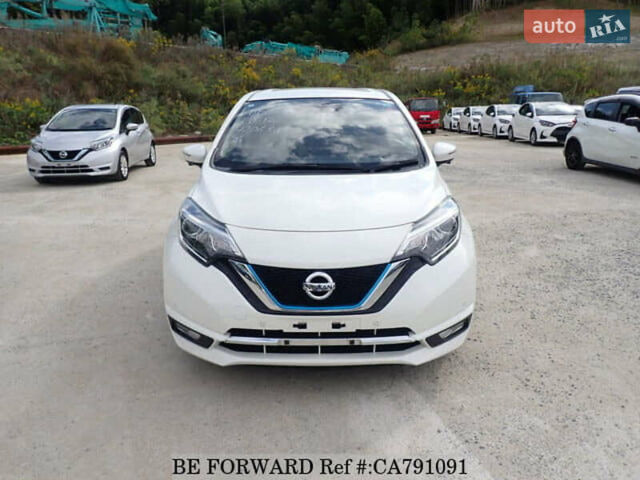 Білий Ніссан Ноут, об'ємом двигуна 1.2 л та пробігом 85 тис. км за 12700 $, фото 7 на Automoto.ua