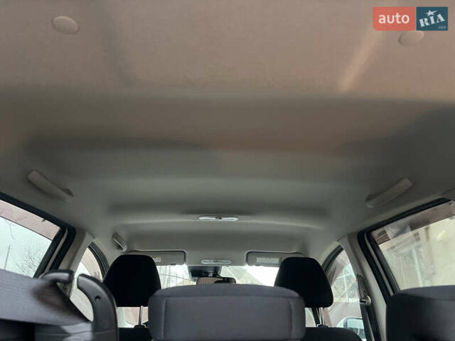 Білий Ніссан Ноут, об'ємом двигуна 1.2 л та пробігом 47 тис. км за 11999 $, фото 47 на Automoto.ua