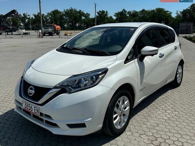 Белый Ниссан Ноут, объемом двигателя 1.2 л и пробегом 48 тыс. км за 12900 $, фото 2 на Automoto.ua
