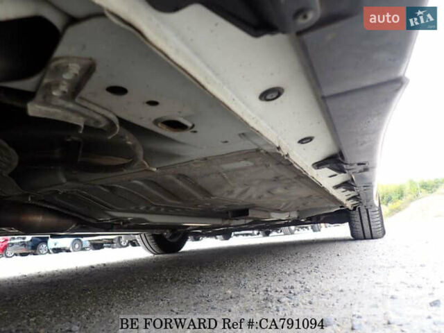 Білий Ніссан Ноут, об'ємом двигуна 1.2 л та пробігом 56 тис. км за 12900 $, фото 24 на Automoto.ua