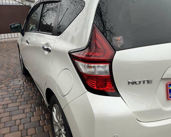 Білий Ніссан Ноут, об'ємом двигуна 1.2 л та пробігом 47 тис. км за 11999 $, фото 36 на Automoto.ua