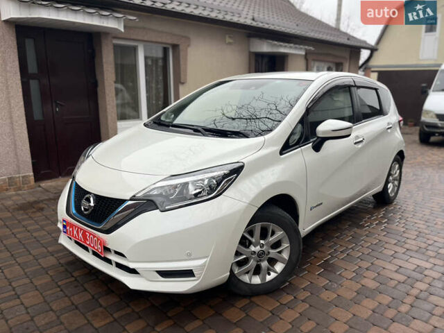 Білий Ніссан Ноут, об'ємом двигуна 1.2 л та пробігом 47 тис. км за 11999 $, фото 22 на Automoto.ua