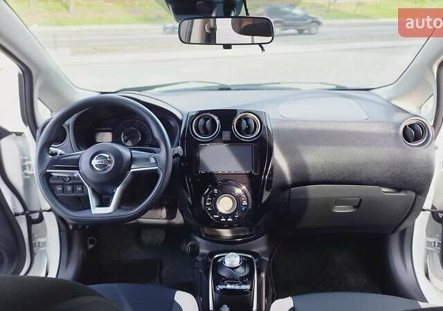 Білий Ніссан Ноут, об'ємом двигуна 1.2 л та пробігом 36 тис. км за 13200 $, фото 7 на Automoto.ua