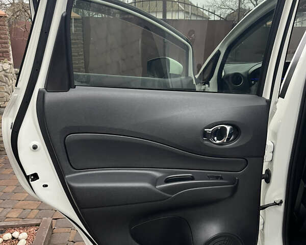 Білий Ніссан Ноут, об'ємом двигуна 1.2 л та пробігом 47 тис. км за 11999 $, фото 84 на Automoto.ua