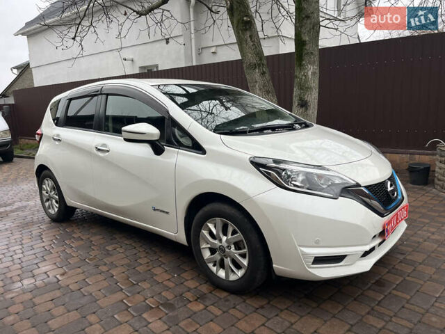 Білий Ніссан Ноут, об'ємом двигуна 1.2 л та пробігом 47 тис. км за 11999 $, фото 61 на Automoto.ua