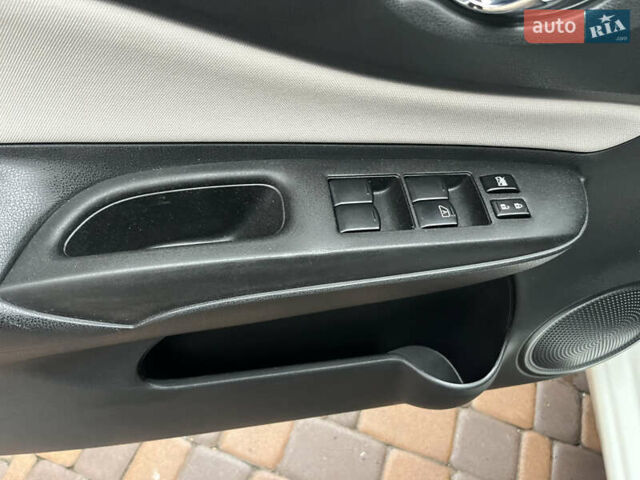 Білий Ніссан Ноут, об'ємом двигуна 1.2 л та пробігом 47 тис. км за 11999 $, фото 73 на Automoto.ua