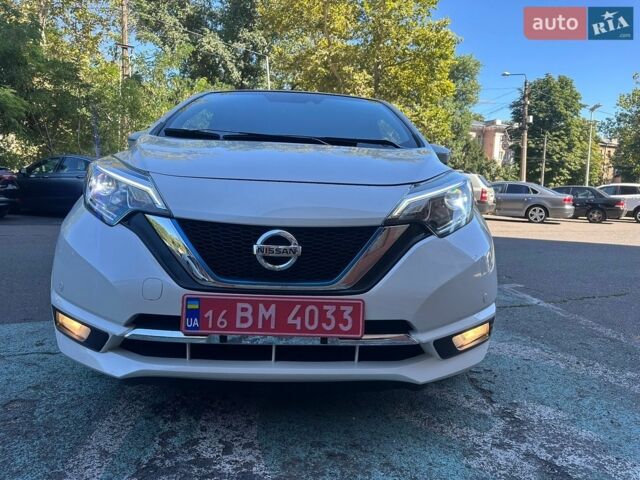 Білий Ніссан Ноут, об'ємом двигуна 1.2 л та пробігом 36 тис. км за 12900 $, фото 7 на Automoto.ua