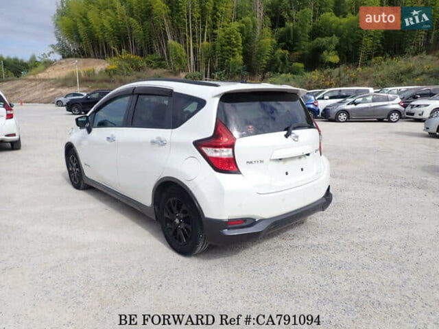 Білий Ніссан Ноут, об'ємом двигуна 1.2 л та пробігом 56 тис. км за 12900 $, фото 2 на Automoto.ua