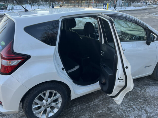 Білий Ніссан Ноут, об'ємом двигуна 1.2 л та пробігом 51 тис. км за 13700 $, фото 51 на Automoto.ua