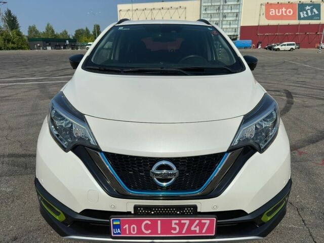Белый Ниссан Ноут, объемом двигателя 1.2 л и пробегом 125 тыс. км за 13900 $, фото 36 на Automoto.ua