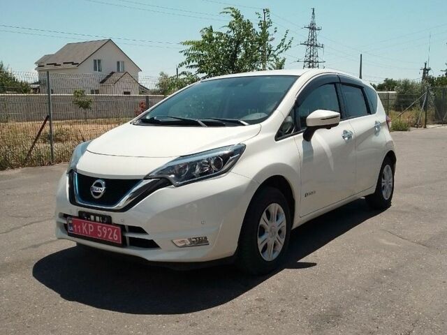 Белый Ниссан Ноут, объемом двигателя 1.2 л и пробегом 39 тыс. км за 13500 $, фото 2 на Automoto.ua