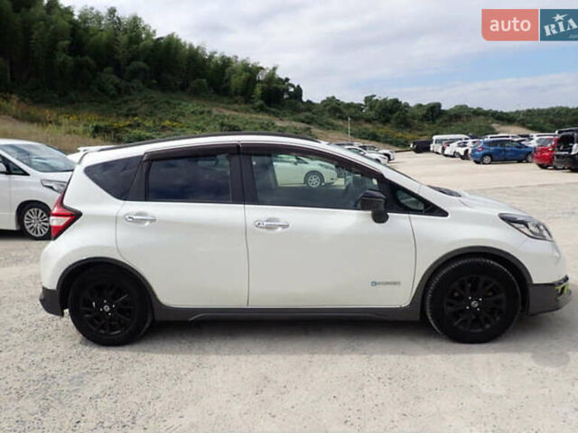Білий Ніссан Ноут, об'ємом двигуна 1.2 л та пробігом 56 тис. км за 12900 $, фото 5 на Automoto.ua