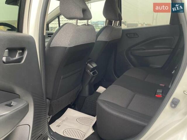 Білий Ніссан Ноут, об'ємом двигуна 1.2 л та пробігом 42 тис. км за 16200 $, фото 17 на Automoto.ua