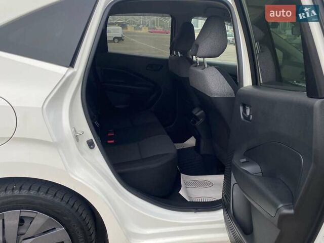 Білий Ніссан Ноут, об'ємом двигуна 1.2 л та пробігом 42 тис. км за 16200 $, фото 12 на Automoto.ua