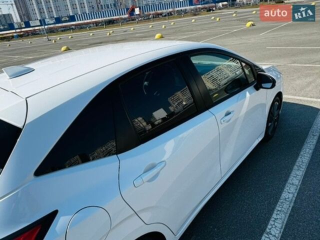 Белый Ниссан Ноут, объемом двигателя 1.2 л и пробегом 32 тыс. км за 19800 $, фото 2 на Automoto.ua