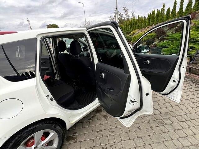 Білий Ніссан Ноут, об'ємом двигуна 1.5 л та пробігом 225 тис. км за 6100 $, фото 4 на Automoto.ua