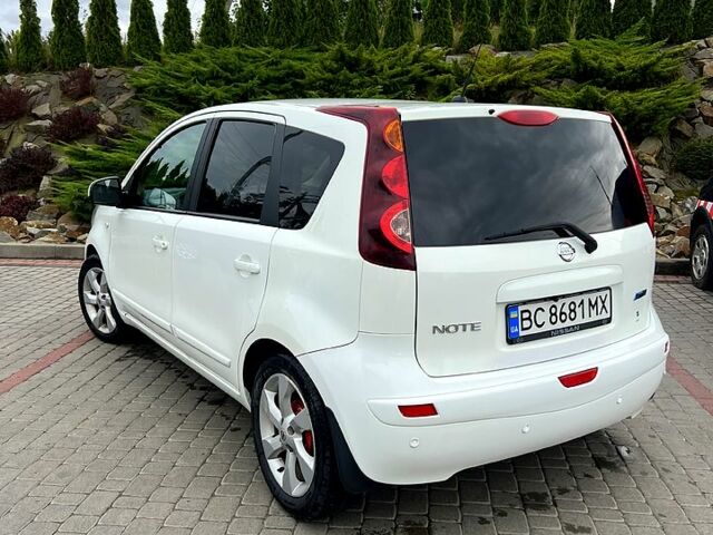 Білий Ніссан Ноут, об'ємом двигуна 1.5 л та пробігом 225 тис. км за 6100 $, фото 1 на Automoto.ua