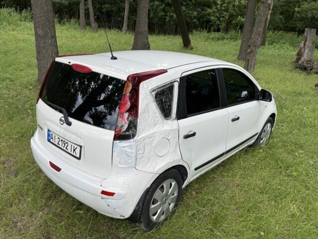 Білий Ніссан Ноут, об'ємом двигуна 1.4 л та пробігом 290 тис. км за 3198 $, фото 8 на Automoto.ua