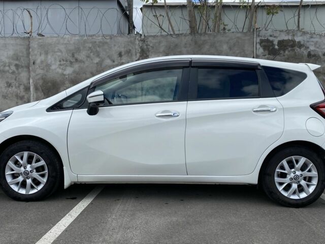 Белый Ниссан Ноут, объемом двигателя 1.2 л и пробегом 80 тыс. км за 12600 $, фото 1 на Automoto.ua