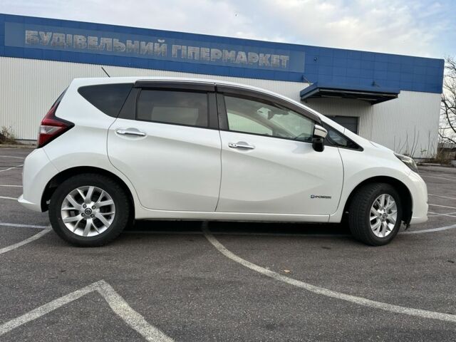 Белый Ниссан Ноут, объемом двигателя 1.2 л и пробегом 52 тыс. км за 12600 $, фото 4 на Automoto.ua