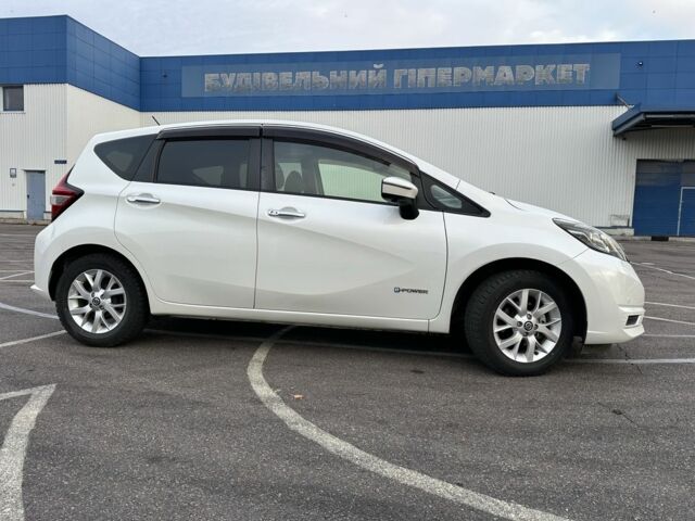 Белый Ниссан Ноут, объемом двигателя 1.2 л и пробегом 52 тыс. км за 12600 $, фото 3 на Automoto.ua