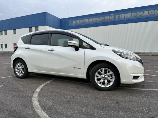 Белый Ниссан Ноут, объемом двигателя 1.2 л и пробегом 52 тыс. км за 12600 $, фото 2 на Automoto.ua