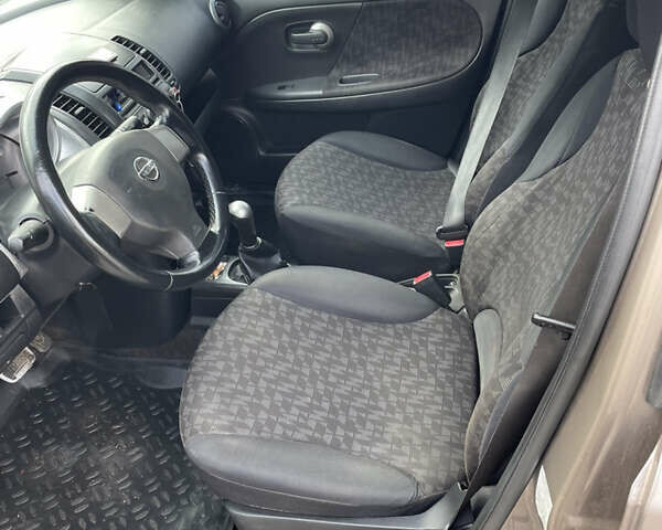 Бежевий Ніссан Ноут, об'ємом двигуна 1.4 л та пробігом 220 тис. км за 4500 $, фото 7 на Automoto.ua