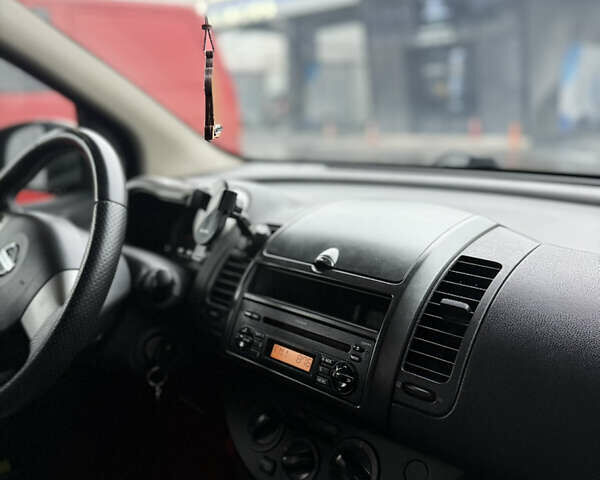 Бежевый Ниссан Ноут, объемом двигателя 1.46 л и пробегом 270 тыс. км за 5800 $, фото 9 на Automoto.ua