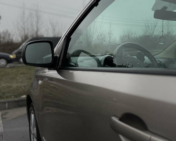 Бежевый Ниссан Ноут, объемом двигателя 1.46 л и пробегом 270 тыс. км за 5800 $, фото 5 на Automoto.ua